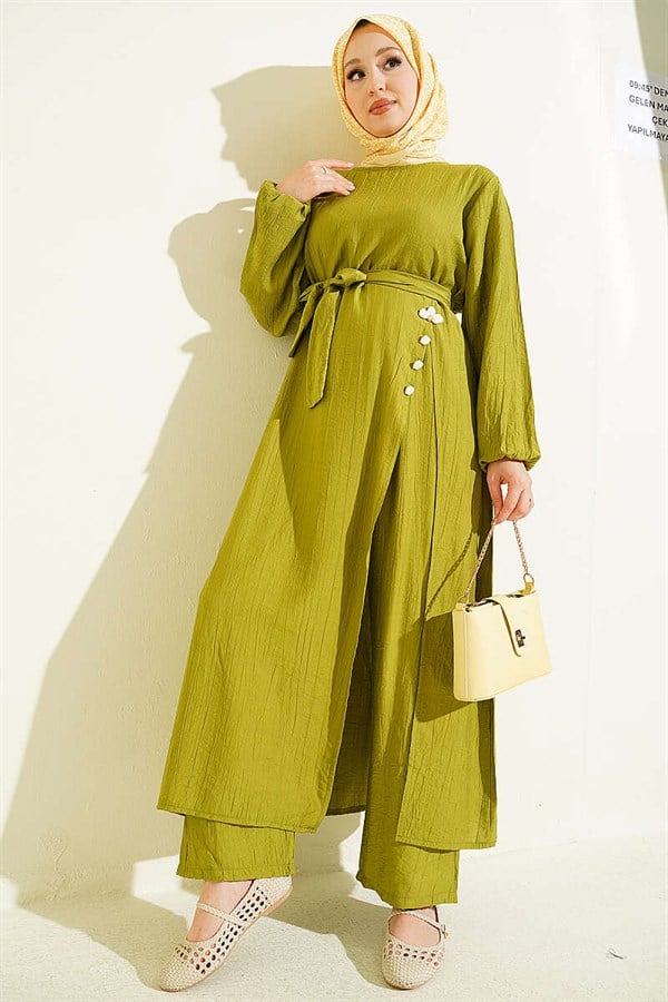 Long Tunic 2 Piece Set with Slit and Floral Accessories, Olive Green