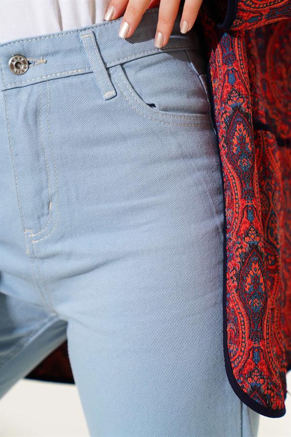 Slit Leg Jeans Light Blue Beige
