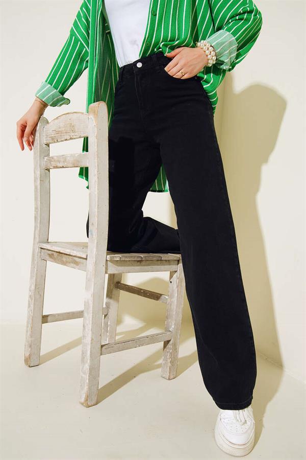 High-Waisted Palazzo Pants in Smoke Gray