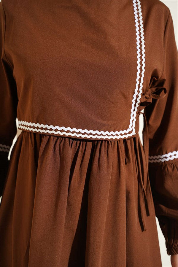 Zigzag Embroidered Side-Tie Poplin Dress, Coffee