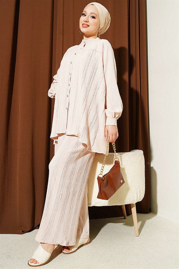 Beige 2 Piece Set with Zigzag Pattern
