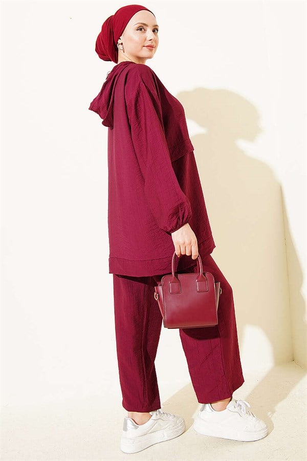 2 Piece Set with Chain Cord Detail and Zipper, Burgundy