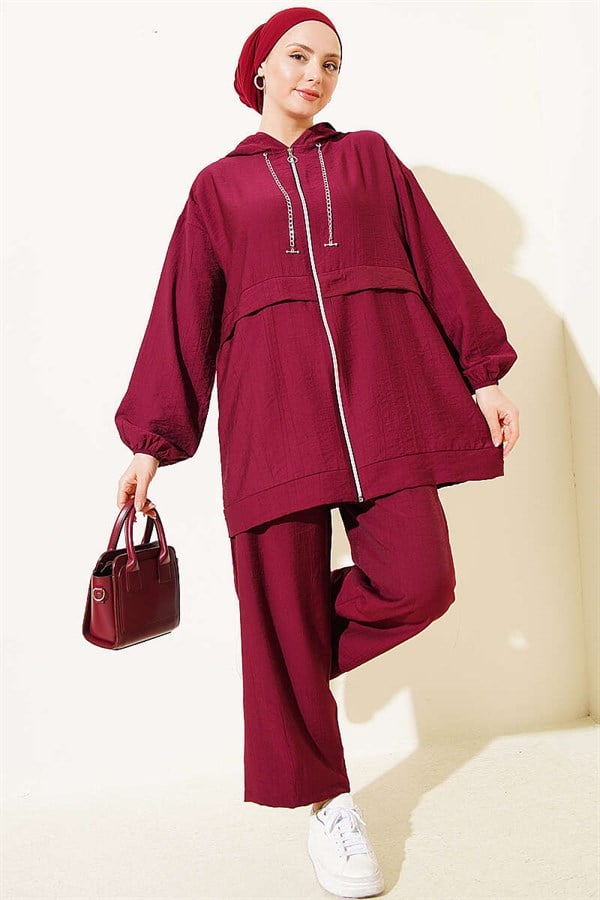 2 Piece Set with Chain Cord Detail and Zipper, Burgundy