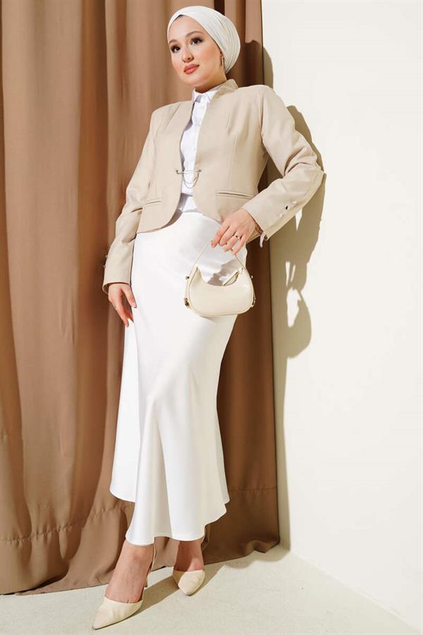 Chain and Hook Pin Short Jacket Beige